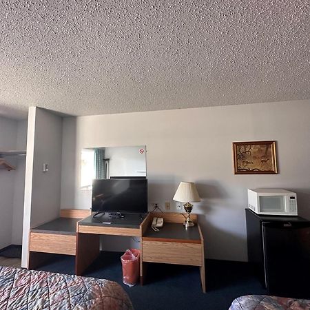 Howard Johnson By Wyndham 에드슨 외부 사진